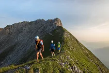 bergtouraufdemwildenkaiserinst.johannintirolgerdlfranz.jpg