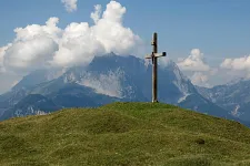katwalkweitwanderwegkitzbueheleralpenetappe6vonierpeterpvwerbungundmarketing.jpg